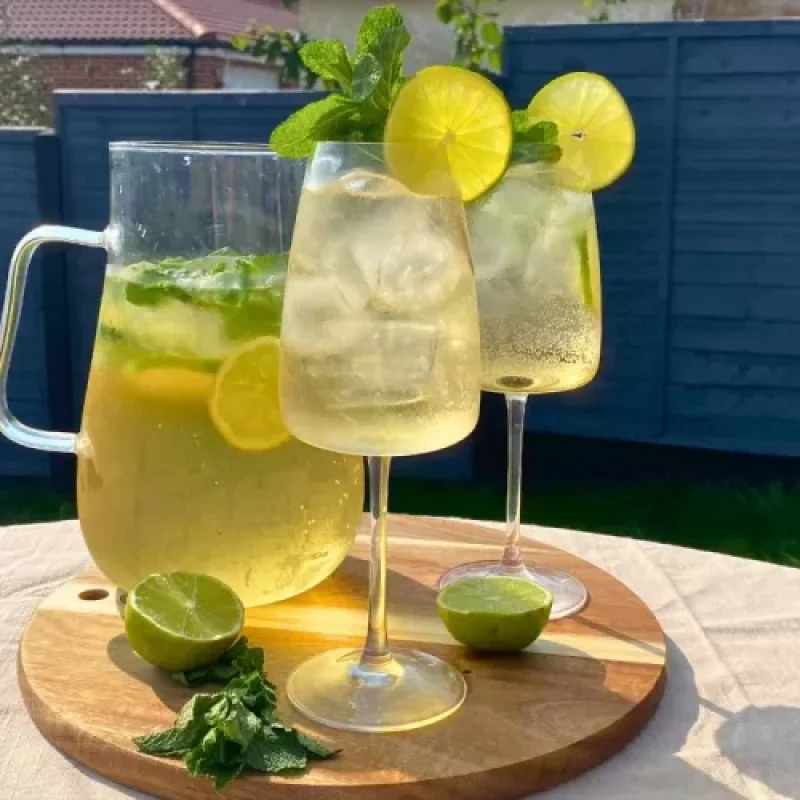 Elderflower Spritz