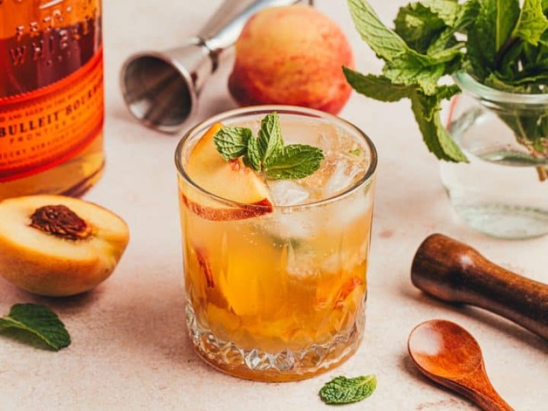 Peach Bourbon Smash